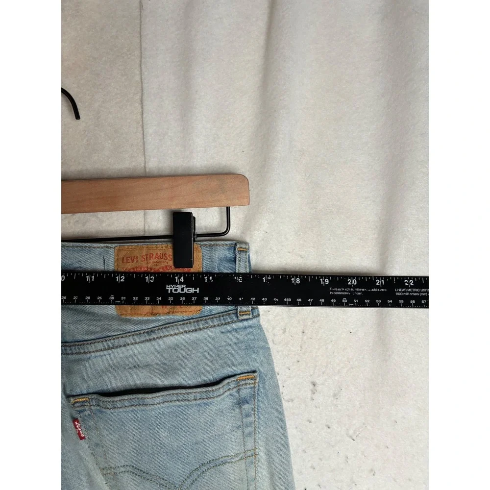 Levis levis 511